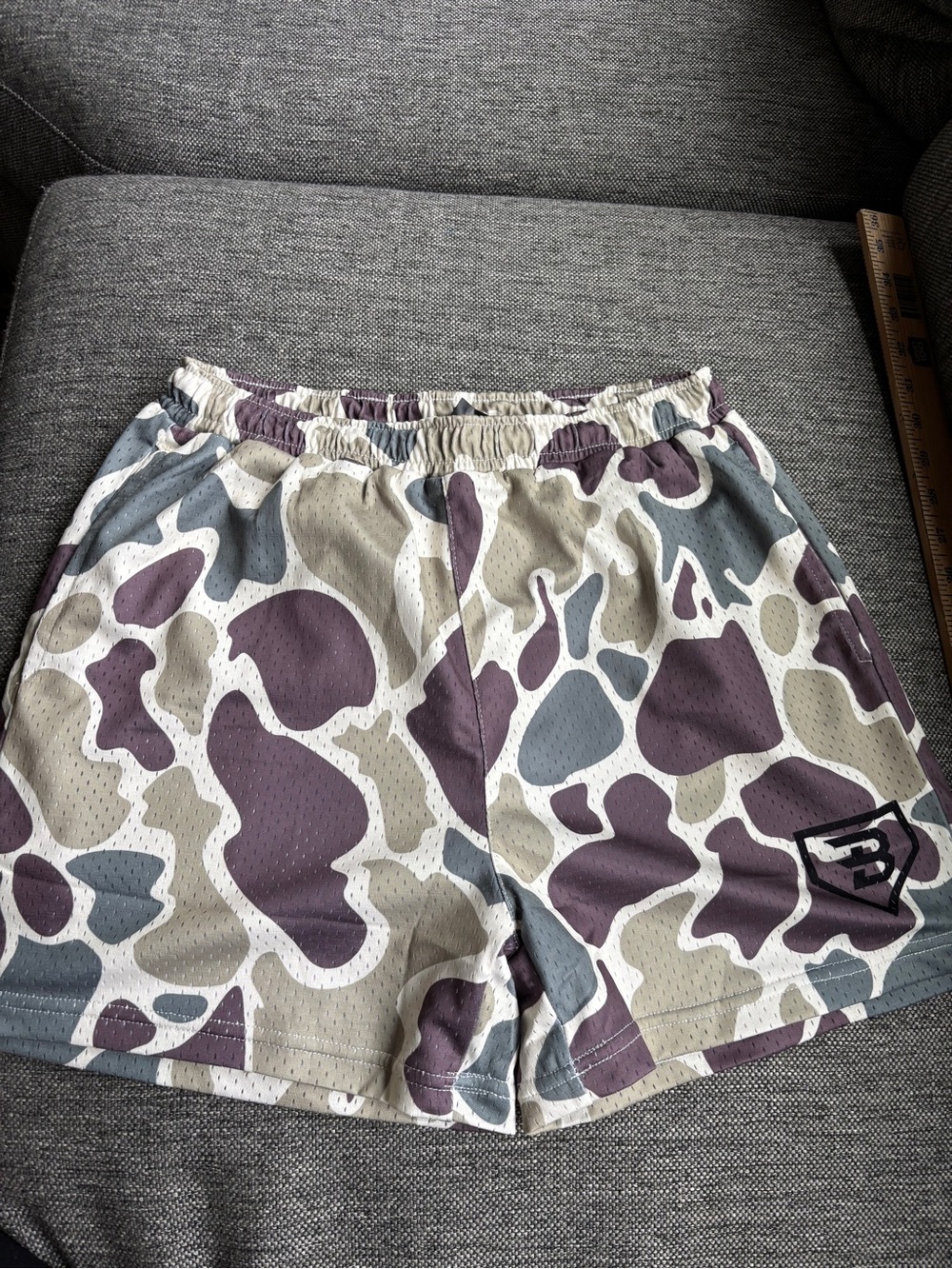 BatWrapz duck camo training shorts youth XL